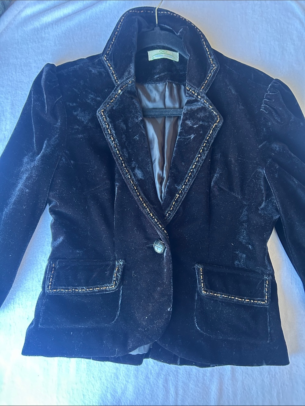 Vintage 70’s-80’s retro bohemian velvet blazer with embroidery